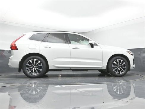 Used 2023 Volvo XC60 B5 Core w/ Climate Package image 38