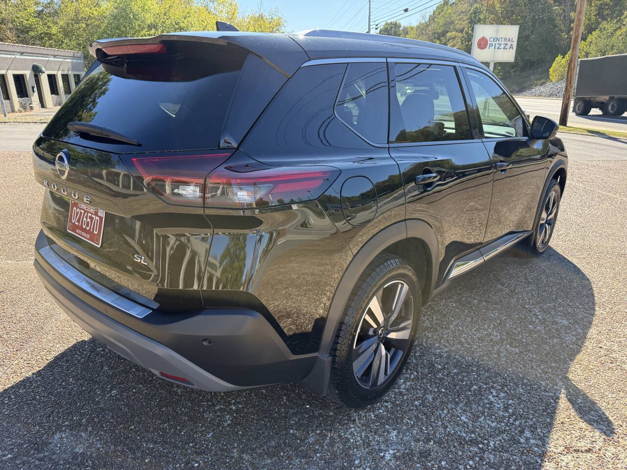 Used 2021 Nissan Rogue SL w/ Premium Package FWD image 14