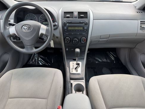 Used 2010 Toyota Corolla LE w/ All Weather Guard Pkg FWD image 13