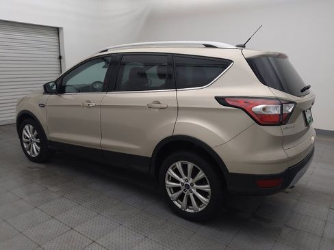 Used 2017 Ford Escape Titanium image 3