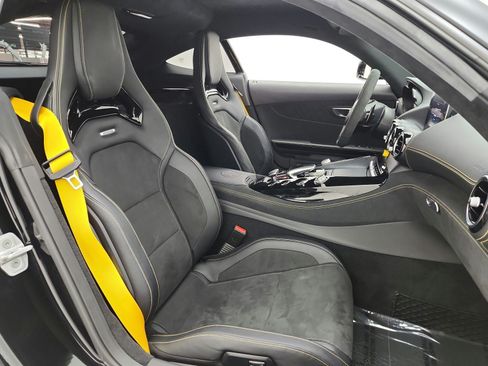 Used 2018 Mercedes-Benz AMG GT R image 18