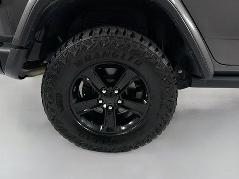Used 2019 Jeep Wrangler Unlimited Rubicon AWD/4WD image 36