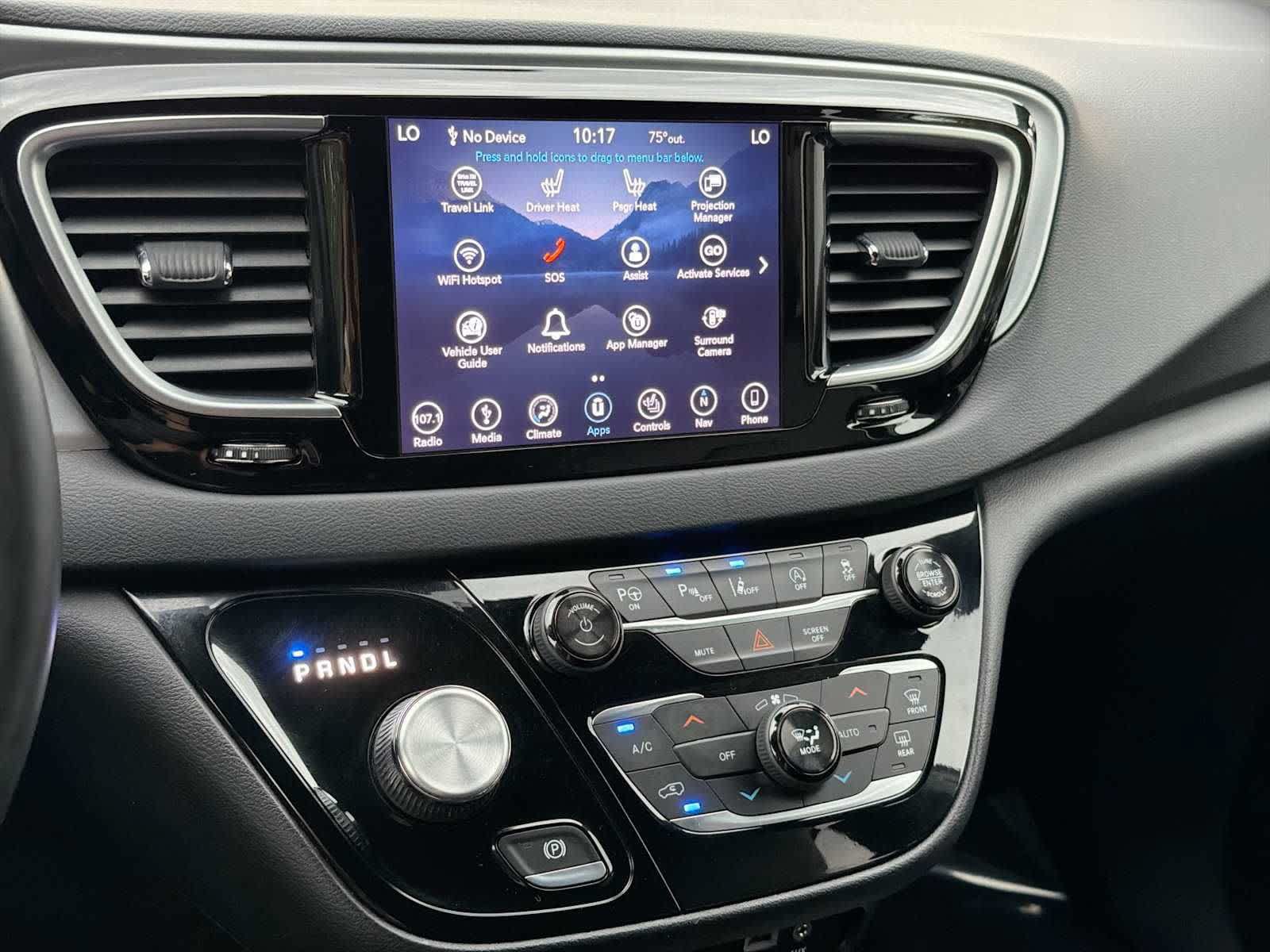 Used 2018 Chrysler Pacifica Touring-L Plus FWD image 22