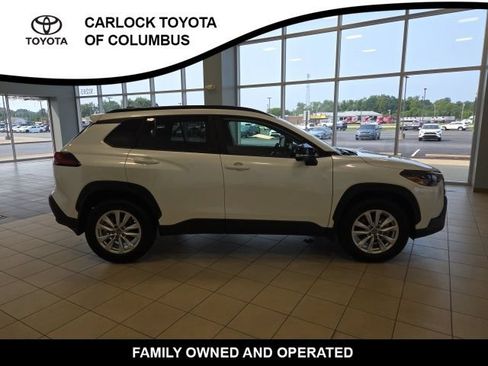 Used 2026 Toyota Corolla Cross LE FWD image 7
