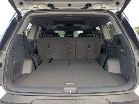 New 2026 Kia EV9 Wind image 15