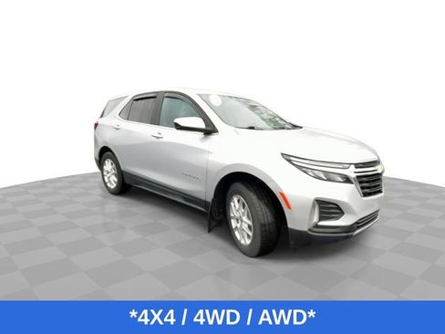 Used 2022 Chevrolet Equinox LT image 2