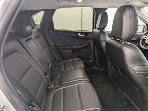 Used 2025 Ford Escape Platinum AWD/4WD image 20