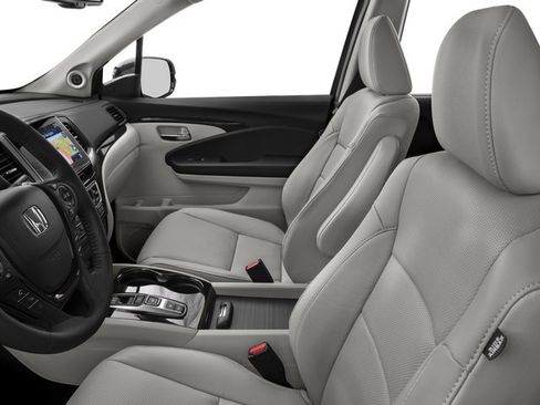 Used 2017 Honda Pilot Elite image 9