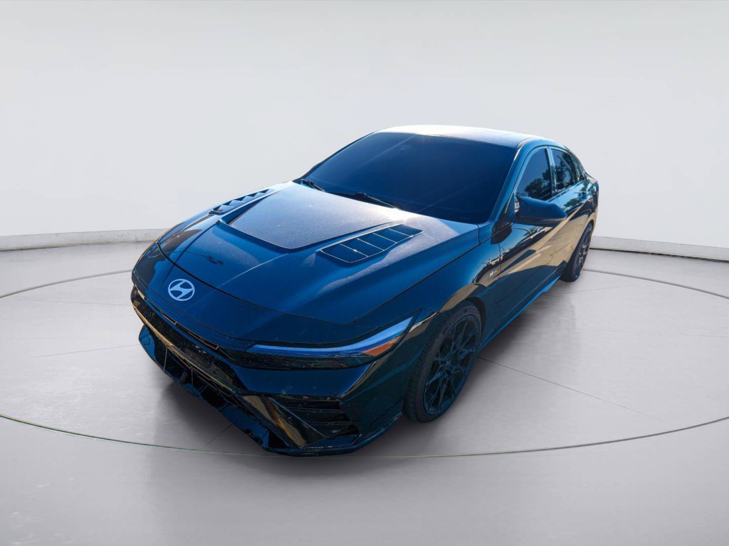 Used 2025 Hyundai Elantra N Line FWD image 2