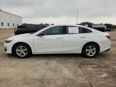 Used 2022 Chevrolet Malibu LS FWD image 4