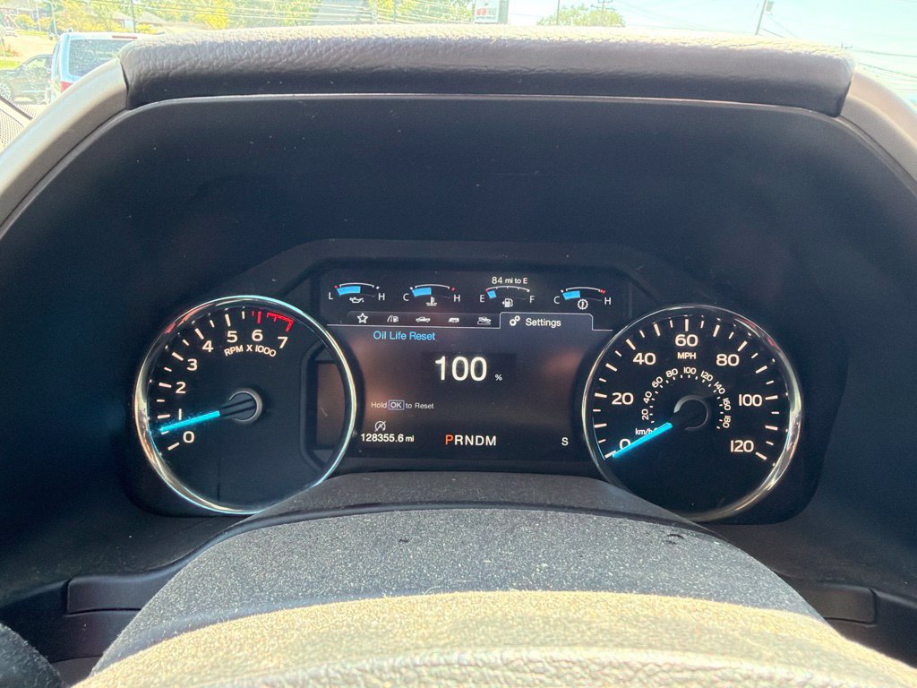 Used 2019 Ford F150 Lariat w/ Equipment Group 502A Luxury AWD/4WD image 31