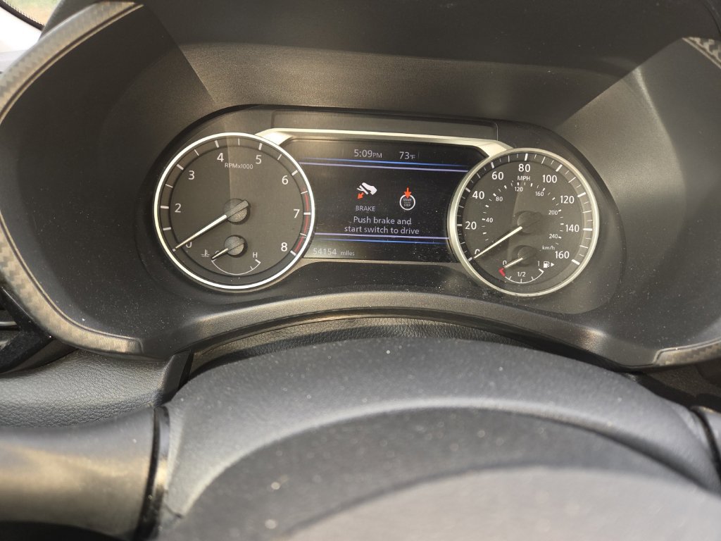 Used 2024 Nissan Sentra SV FWD image 13
