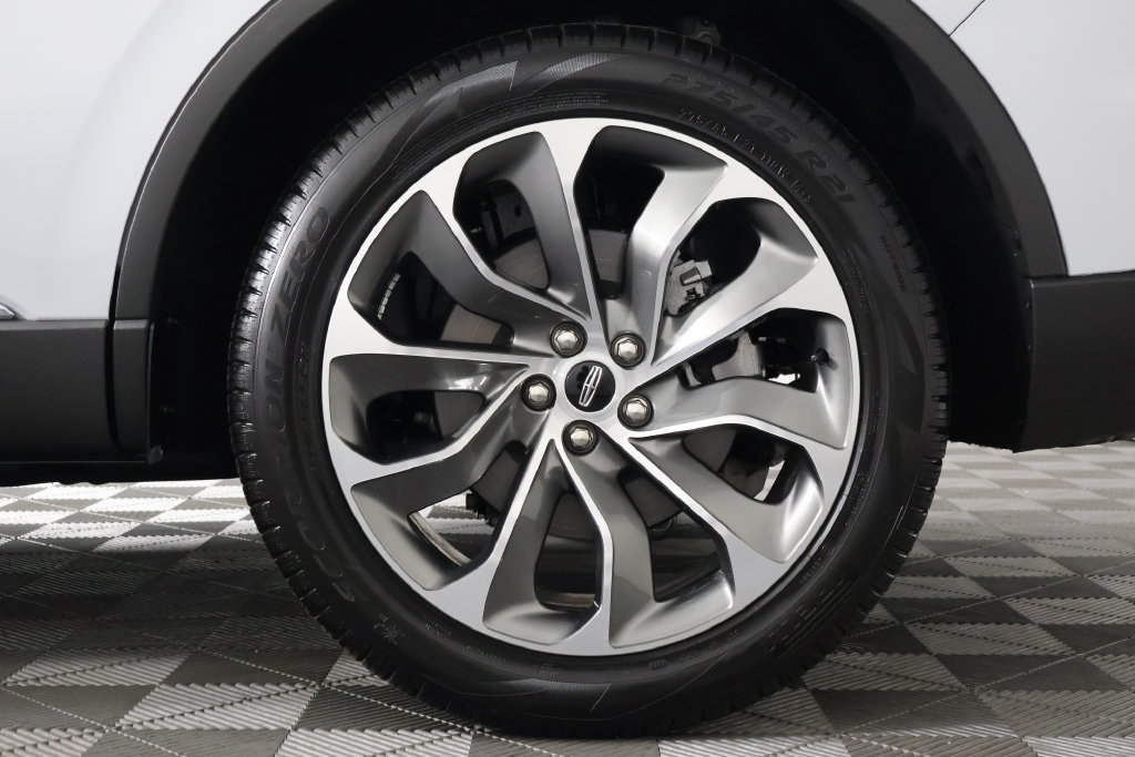 Used 2025 Lincoln Aviator Reserve AWD/4WD image 16