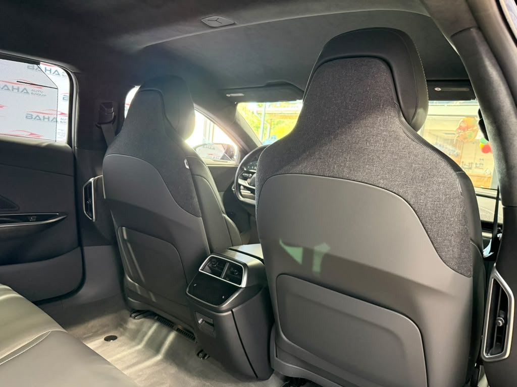 Used 2024 Lucid Air Touring AWD/4WD image 44