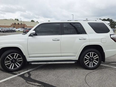Used 2018 Toyota 4Runner Limited AWD/4WD image 5