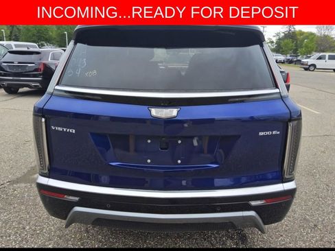 Used 2026 Cadillac Vistiq Premium Luxury AWD/4WD image 16
