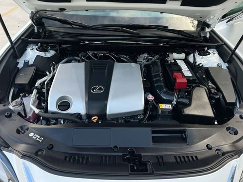 Certified 2025 Lexus ES 350 w/ Premium Package image 10