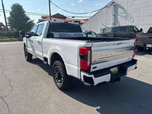 Used 2023 Ford F250 Platinum AWD/4WD image 4