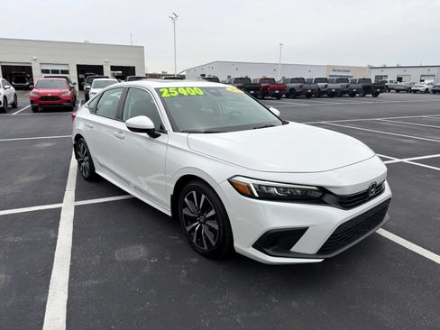 Used 2024 Honda Civic EX image 10