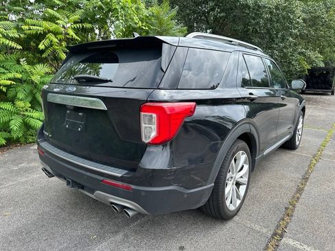 Used 2021 Ford Explorer Platinum w/ Premium Technology Package RWD image 3