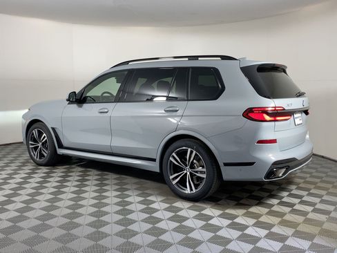 New 2026 BMW X7 xDrive40i w/ M Sport Package image 3