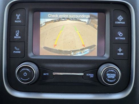 Used 2022 RAM 1500 Classic SLT image 14