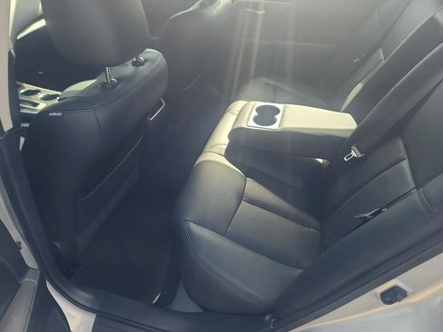 Used 2015 Nissan Altima 3.5 SL FWD image 12