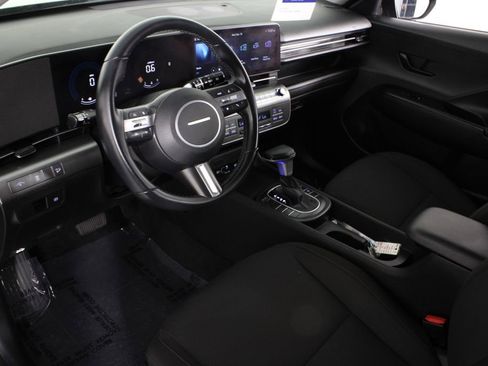 Certified 2025 Hyundai Kona SEL image 19