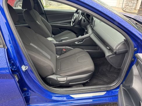 Used 2025 Hyundai Elantra Sport FWD image 53