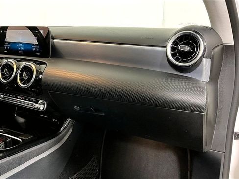 Used 2020 Mercedes-Benz A 220 image 16