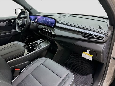 New 2026 Buick Enclave Sport Touring w/ Power Package image 31