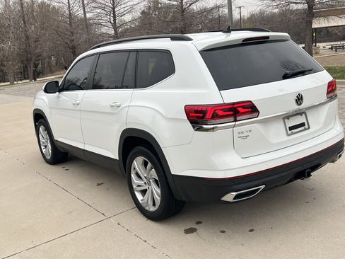 Used 2022 Volkswagen Atlas SE w/ Panoramic Sunroof Package image 8