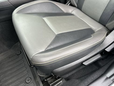 Used 2021 Subaru Crosstrek 2.5i Sport w/ Moonroof Package image 23