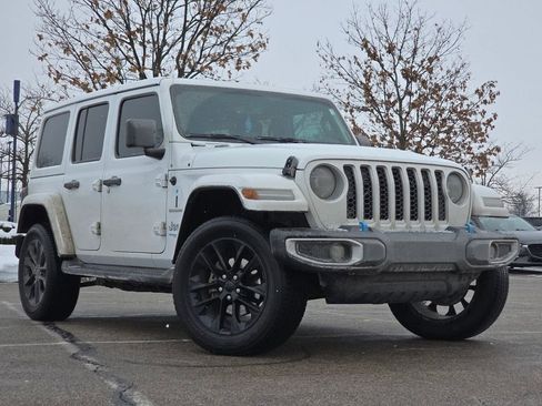 Used 2022 Jeep Wrangler Unlimited Sahara image 1