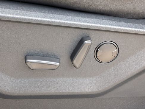 New 2026 Ford F250 Lariat w/ Black Appearance Package image 21