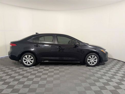 Certified 2023 Toyota Corolla LE FWD image 4