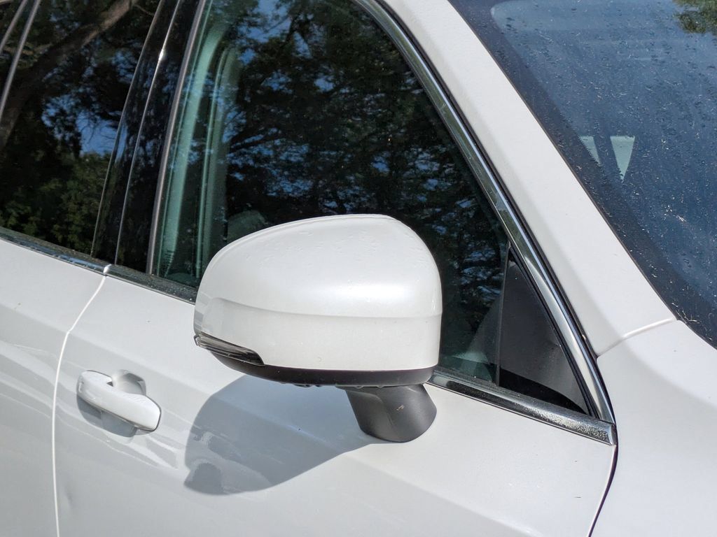 Certified 2023 Volvo XC90 B6 Plus w/ Protection Package AWD/4WD image 10