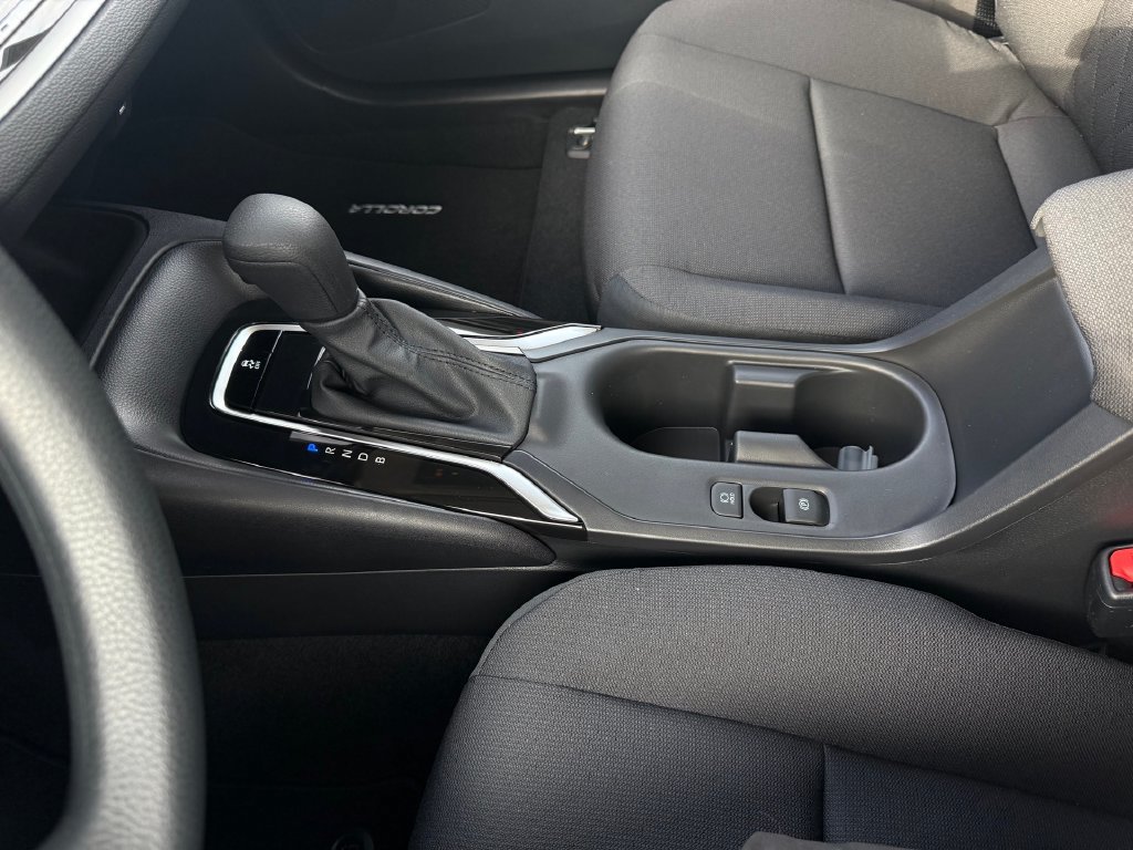 New 2027 Toyota Corolla LE FWD image 17
