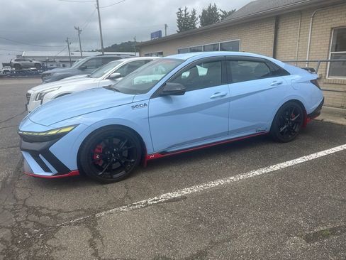 Used 2025 Hyundai Elantra N FWD image 2
