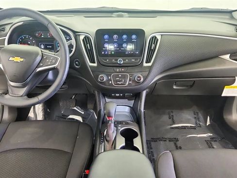 Used 2024 Chevrolet Malibu RS FWD image 34