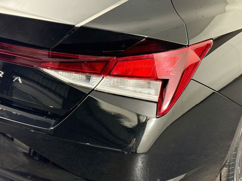 Used 2022 Hyundai Elantra SEL FWD image 34