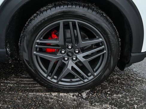 Used 2025 Ford Explorer ST image 15