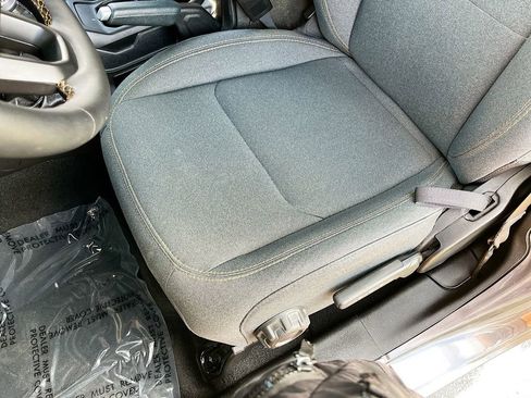 Certified 2024 Jeep Gladiator Sport AWD/4WD image 19