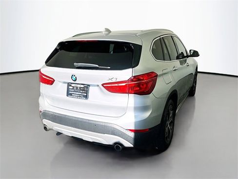 Used 2017 BMW X1 xDrive28i image 7
