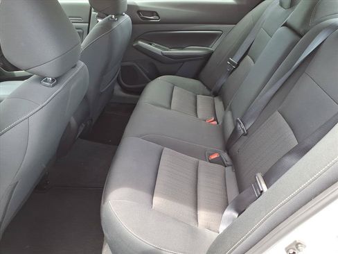 Used 2025 Nissan Altima 2.5 SV FWD image 13