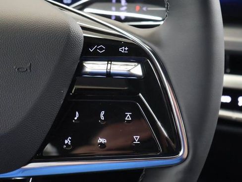 New 2026 Cadillac Lyriq Signature Luxury image 15