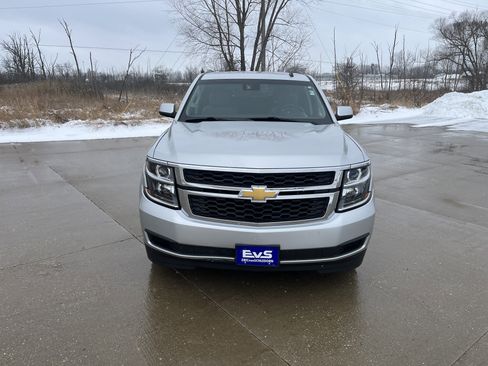 Used 2015 Chevrolet Tahoe LT image 2
