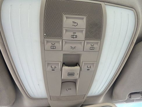 Used 2014 Mercedes-Benz E 250 BlueTEC Sedan image 21