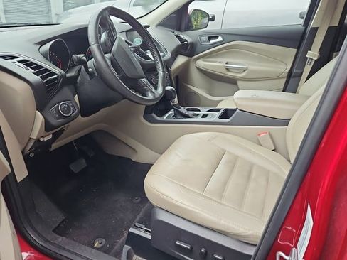 Used 2017 Ford Escape Titanium image 6