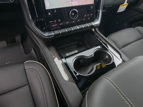 New 2026 GMC Yukon Elevation image 21